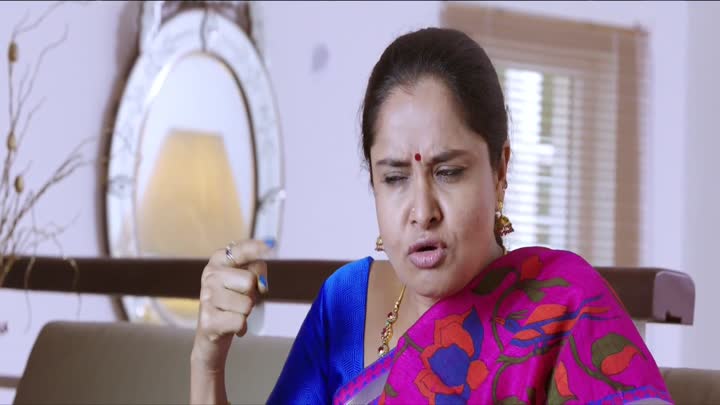 Screenshot Of Abbayitho Ammayi (2016) Hindi Dubbed Full Movie