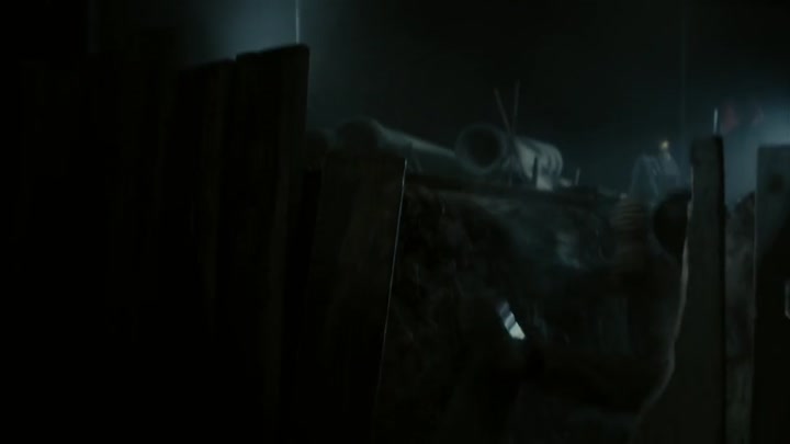 Screenshot Of Dark Shadows (2012) Hindi Dubbed Movie