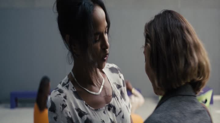 Screenshot Of Emily the Criminal (2022) Hindi Dubbed Full Movie