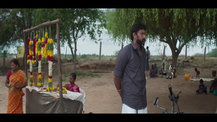 Screenshot Of Kazhuvethi Moorkkan (2023) Hindi Dubbed Full Movie