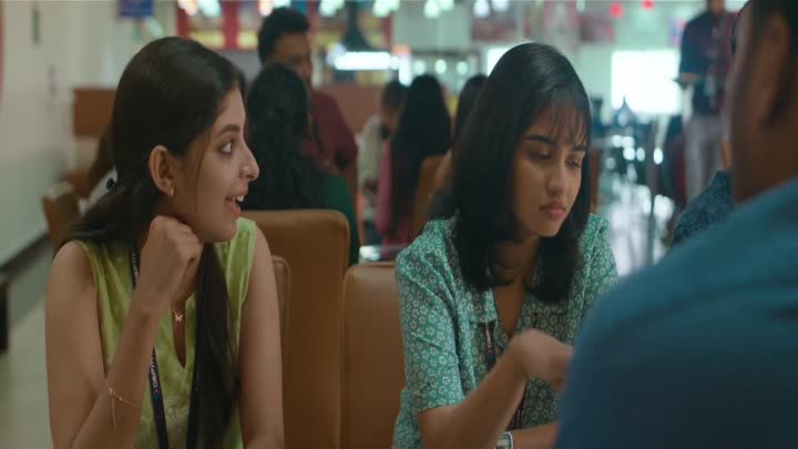 Screenshot Of Premalu (2024) Hindi Dubbed Full Movie
